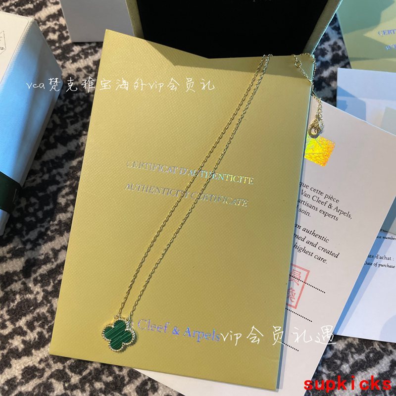 Van Cleef & Arples Jewelry