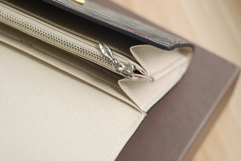 I W Fashion Lu-Vi bags - 9374