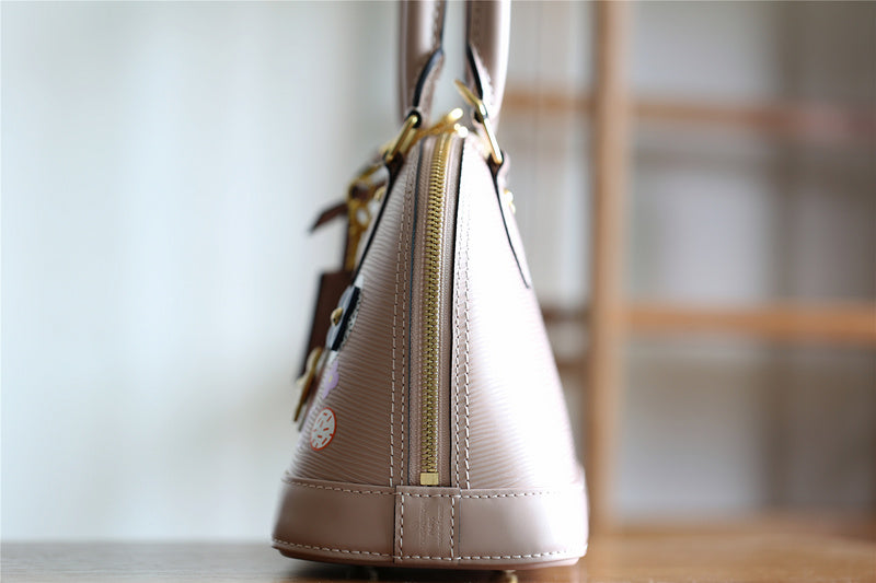 I W Fashion Lu-Vi bags - 8254