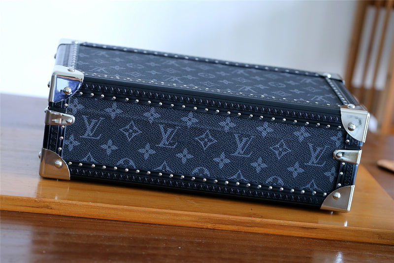 I W Fashion Lu-Vi bags - 11359