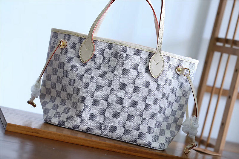 I W Fashion Lu-Vi bags - 8103