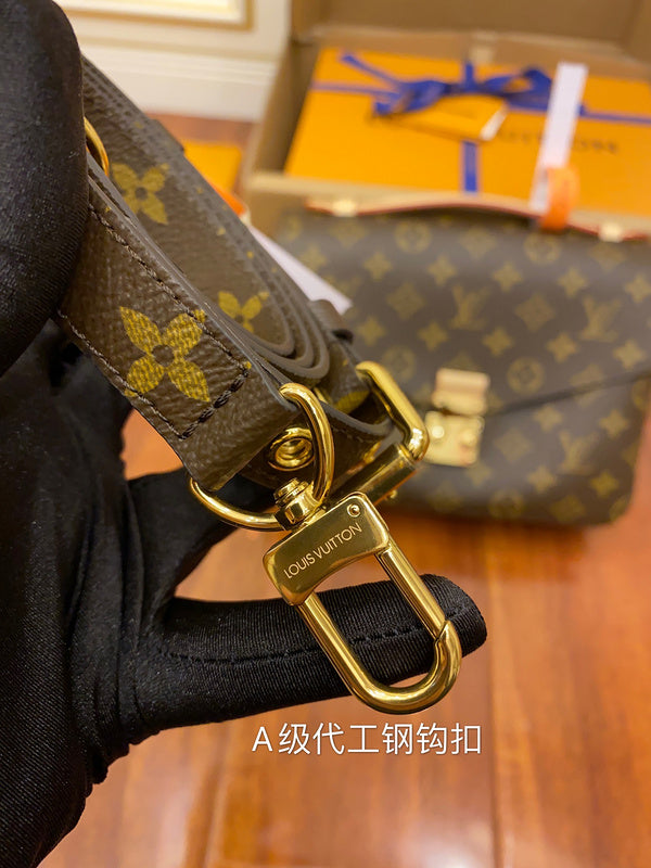I W Fashion Lu-Vi bags - 17059