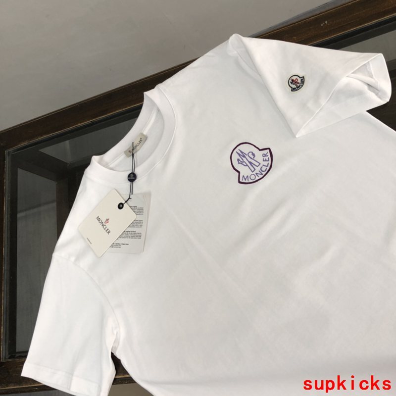Moncler Luxury Cloth
