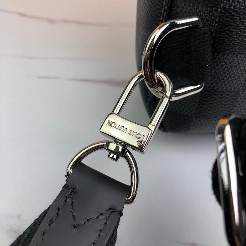 I W Fashion Lu-Vi bags - 17824