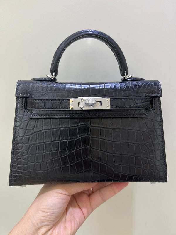 PHA - HMS Bags - 1679
