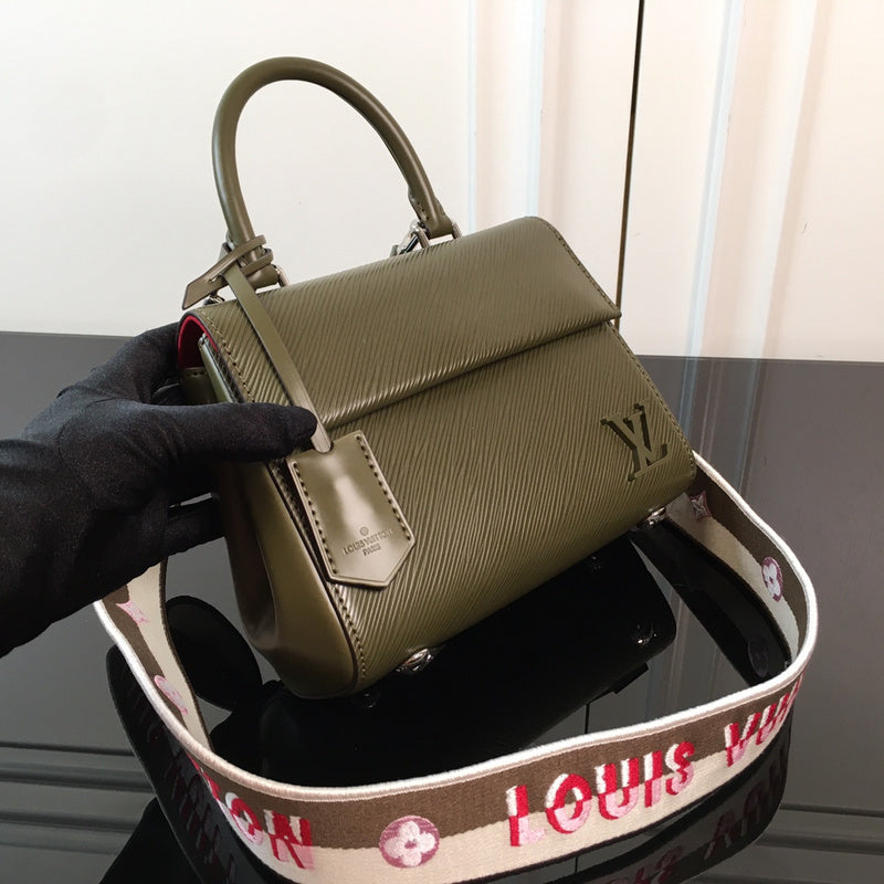 I W Fashion Lu-Vi bags - 17102