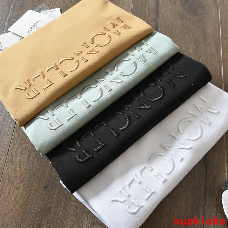 Moncler Luxury Cloth