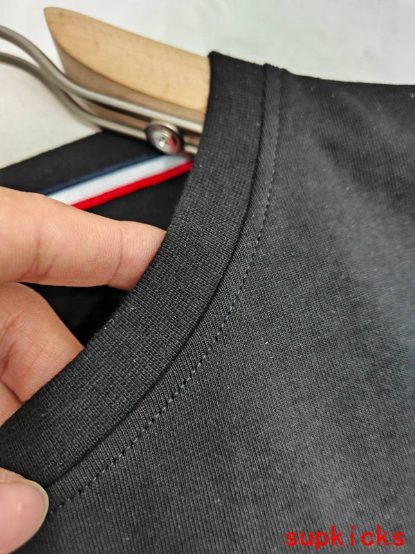 Moncler Luxury Cloth