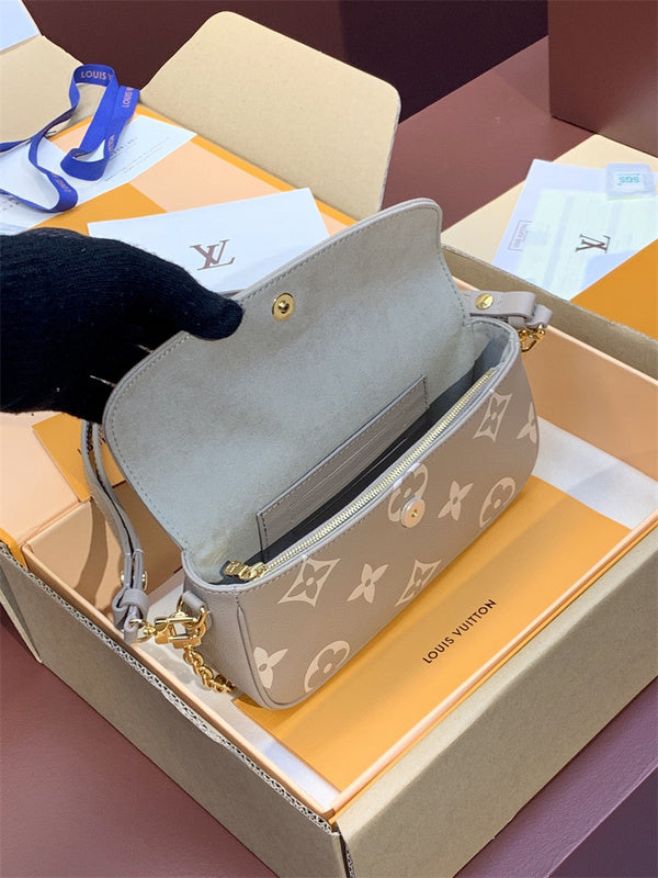 PHA - LOV Bags - 090