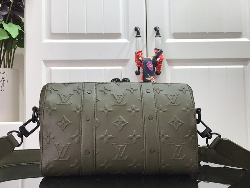 I W Fashion Lu-Vi bags - 17345
