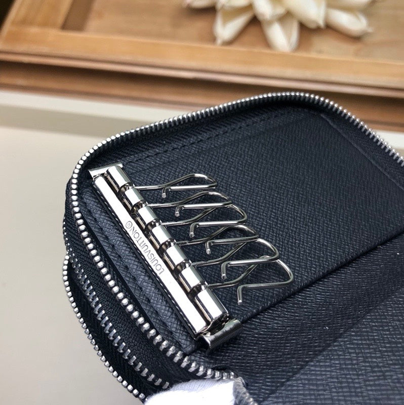I W Fashion Lu-Vi bags - 10885