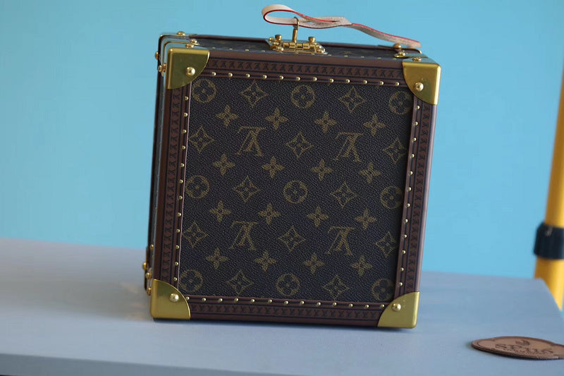 I W Fashion Lu-Vi bags - 9527