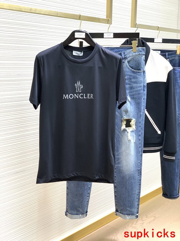 Moncler Luxury Cloth
