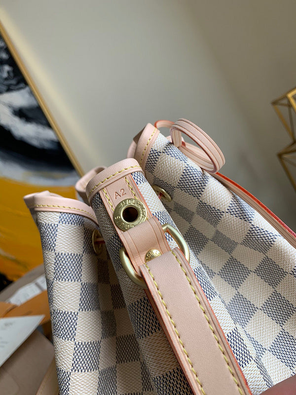 I W Fashion Lu-Vi bags - 17338