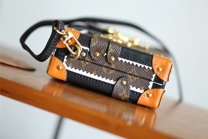 I W Fashion Lu-Vi bags - 8236