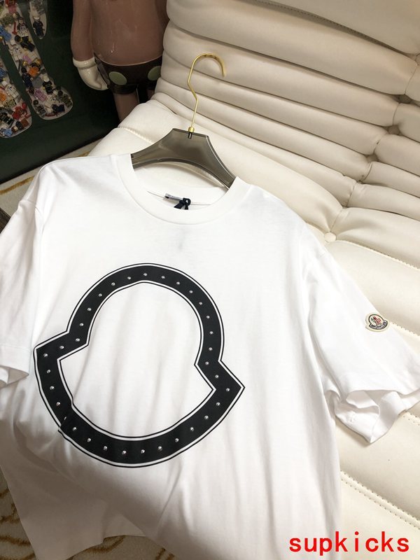 Moncler Luxury Cloth