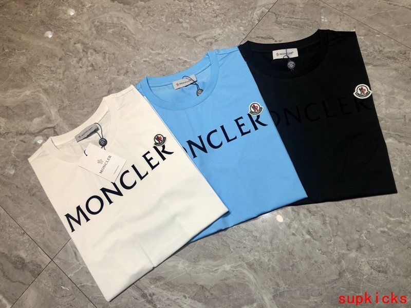Moncler Luxury Cloth