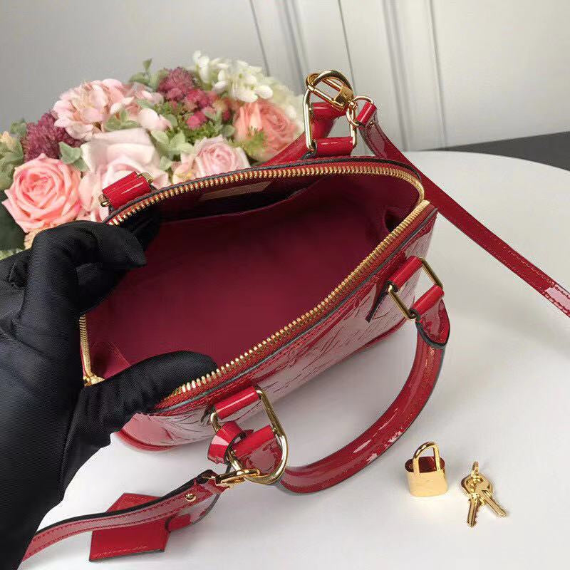 LOV2 Bags - Luxurious Bags  564