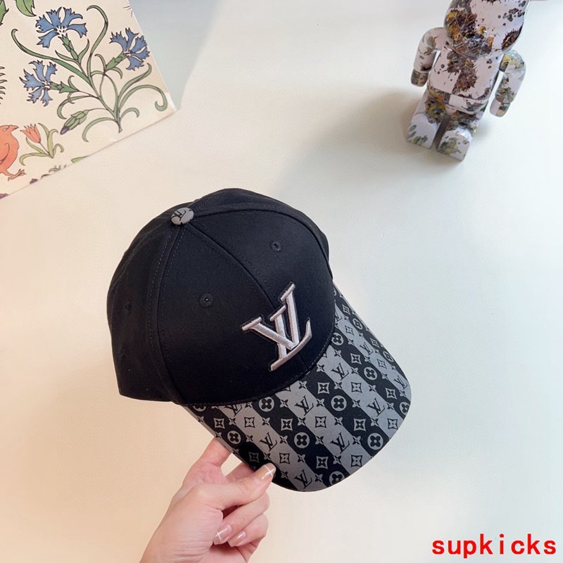 Louis Vuitton Luxury Cap