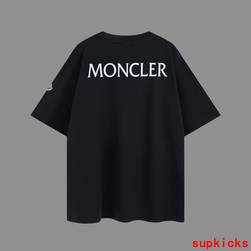 Moncler Luxury Cloth