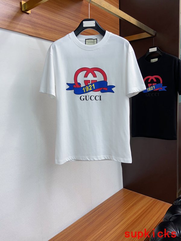 Moncler Luxury Cloth