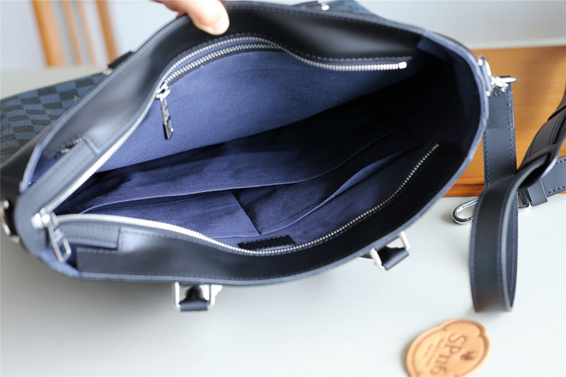 I W Fashion Lu-Vi bags - 9884