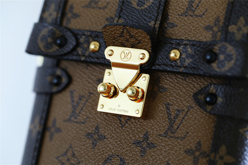 I W Fashion Lu-Vi bags - 9087