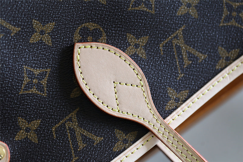 I W Fashion Lu-Vi bags - 8084