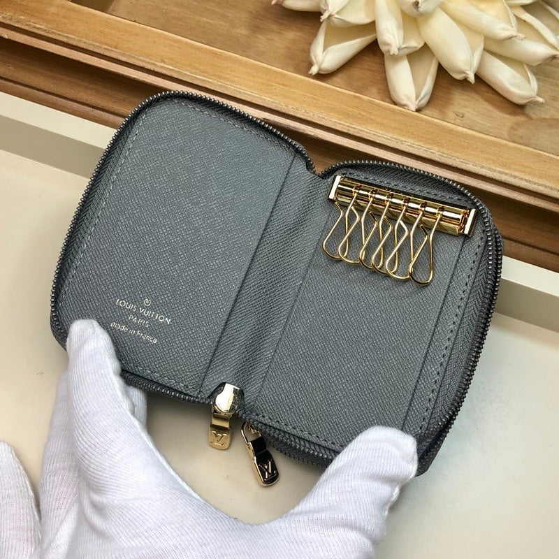I W Fashion Lu-Vi bags - 10882