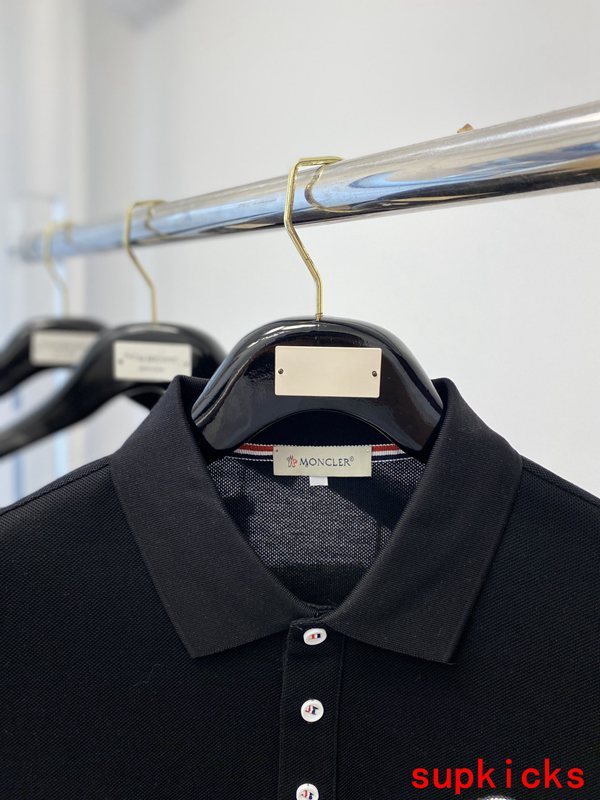 Moncler Luxury Cloth