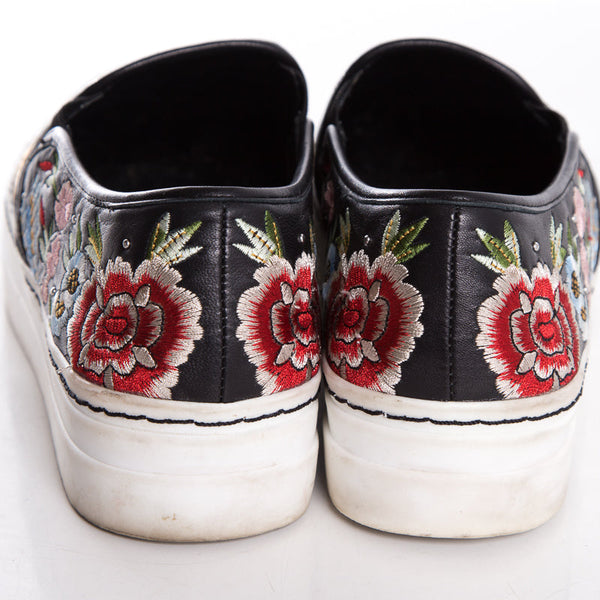 Alice + Olivia Black Embroidery Slip On Sneakers SZ 10
