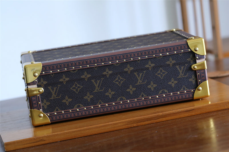 I W Fashion Lu-Vi bags - 11344