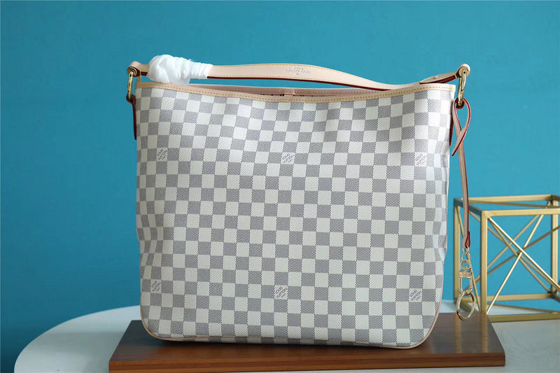 I W Fashion Lu-Vi bags - 8021