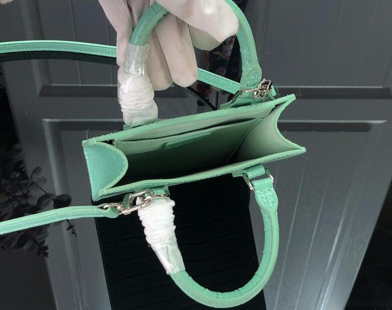 Ava’s Mode - LOV Bags - 2204