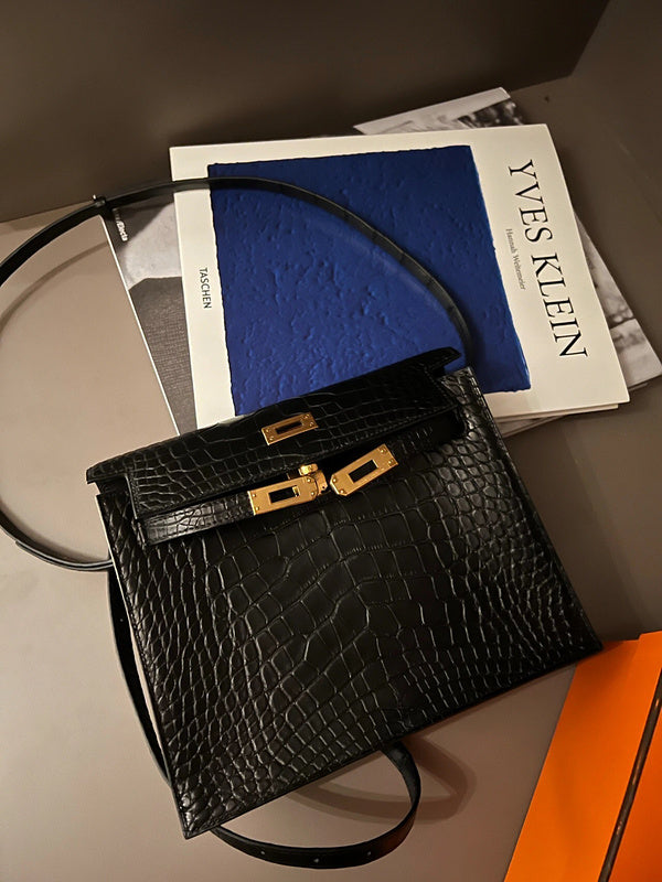 PHA - HMS Bags - 1628