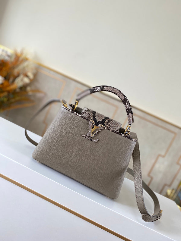 I W Fashion Lu-Vi bags - 17343