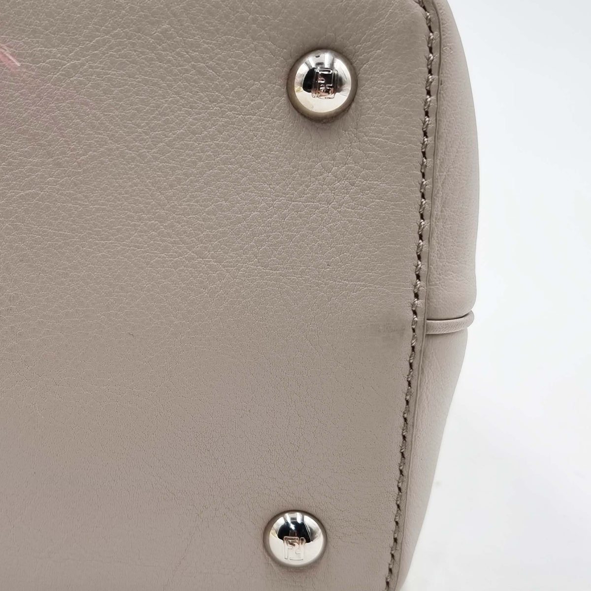 Petite 2Jours Vitello Dolce Monster Charm Grigio Polvere