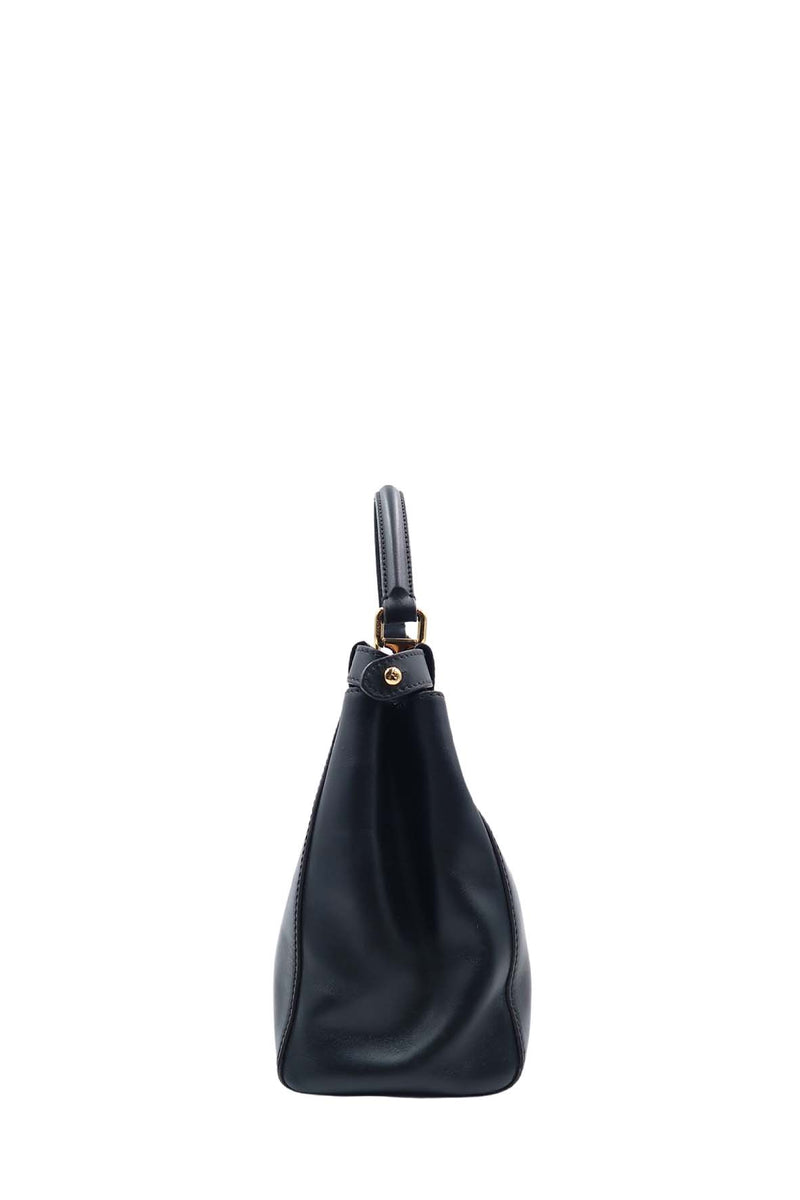 Regular Peekaboo Black