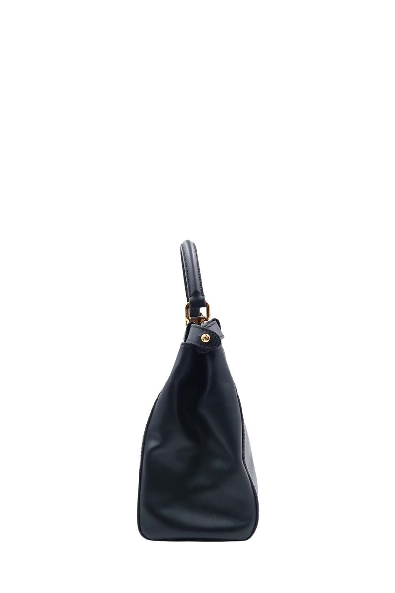 Regular Peekaboo Black