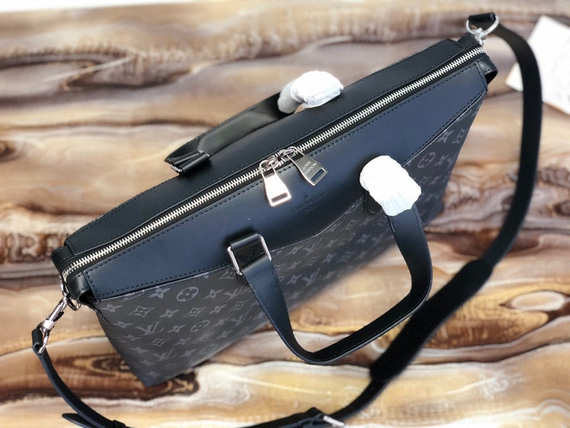 I W Fashion Lu-Vi bags - 17439