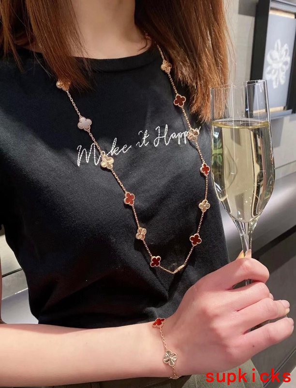 Van Cleef & Arples Jewelry