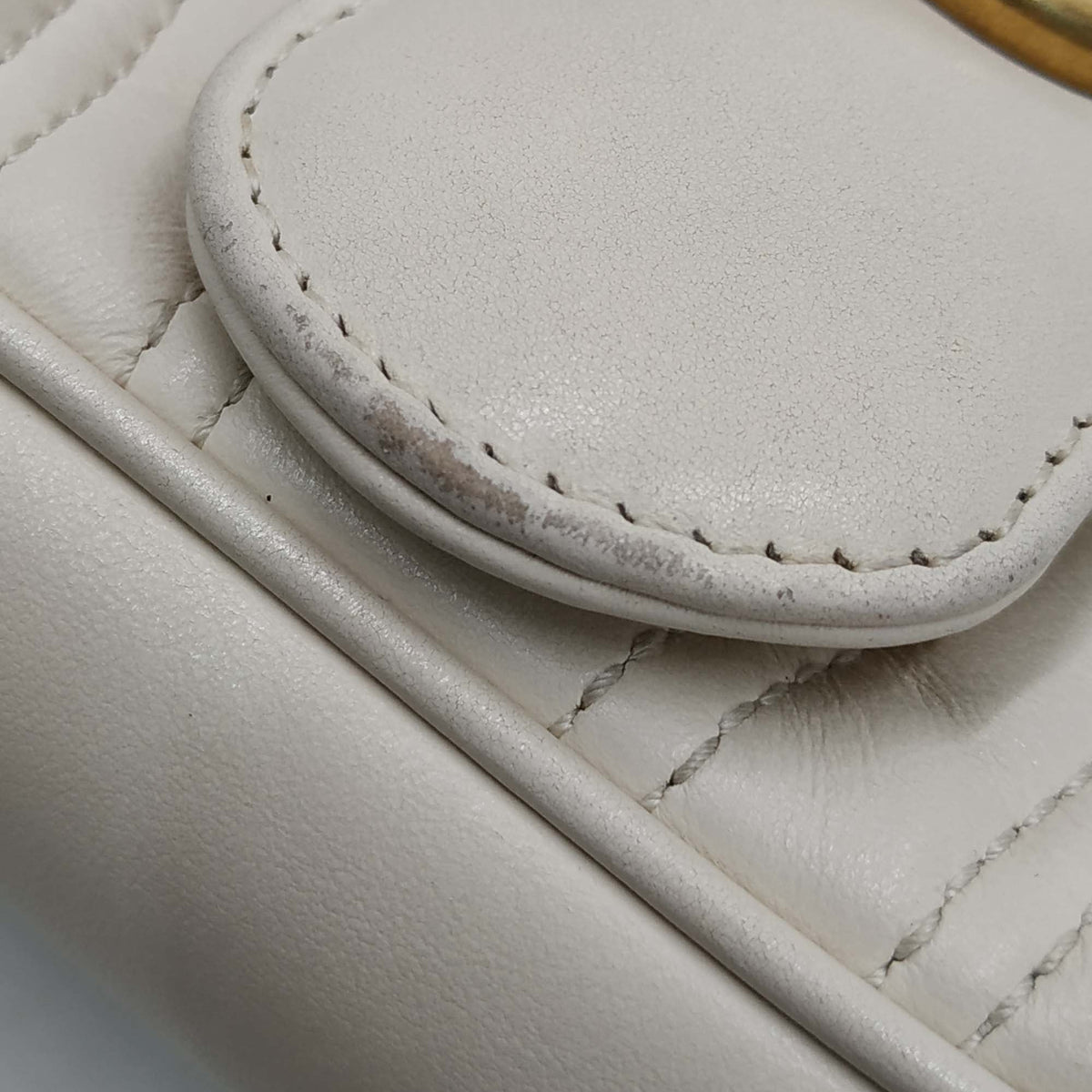 GG Marmont Small Matelasse Shoulder Bag White
