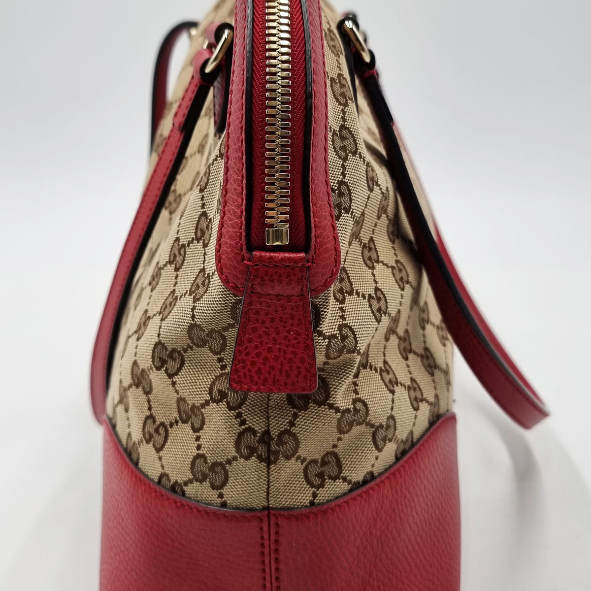 Medium Bree Shoulder Bag Red Brown