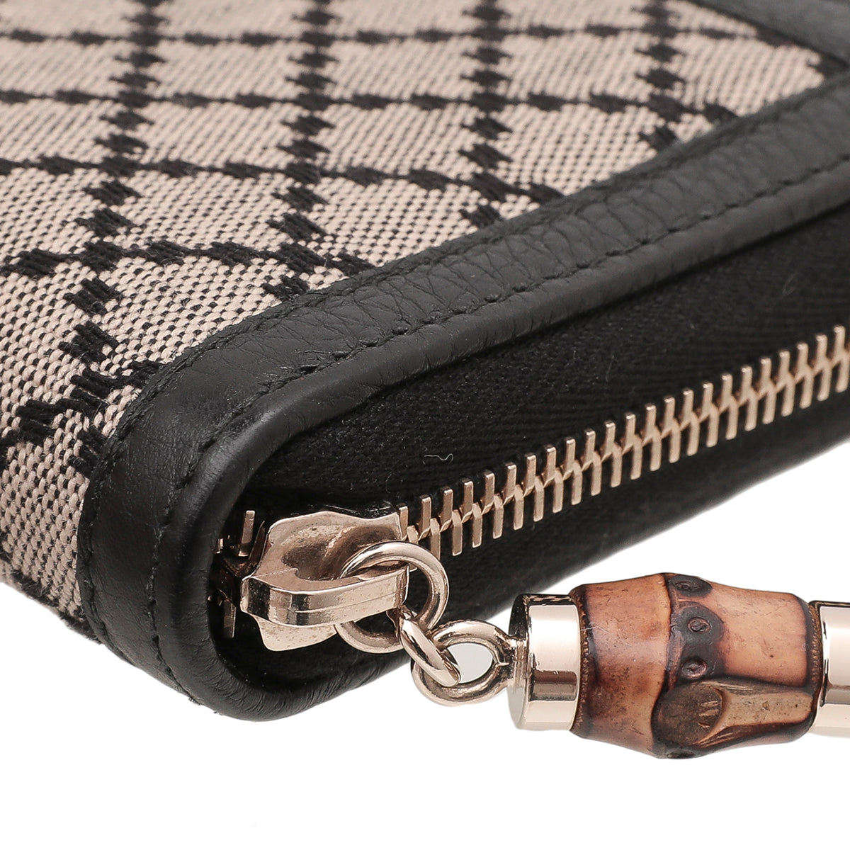 Gucci Bicolor Diamante Bamboo Tassel Zippy Wallet