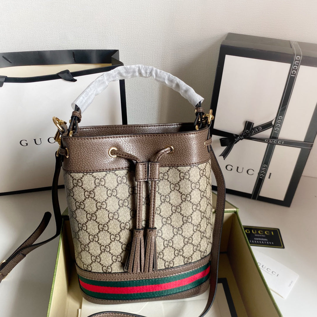 Elite Carryalls