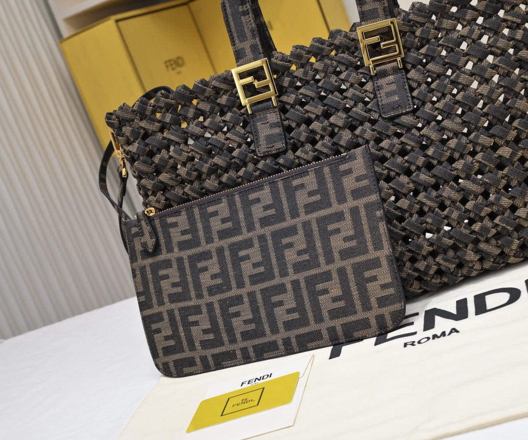 Elite Carryalls