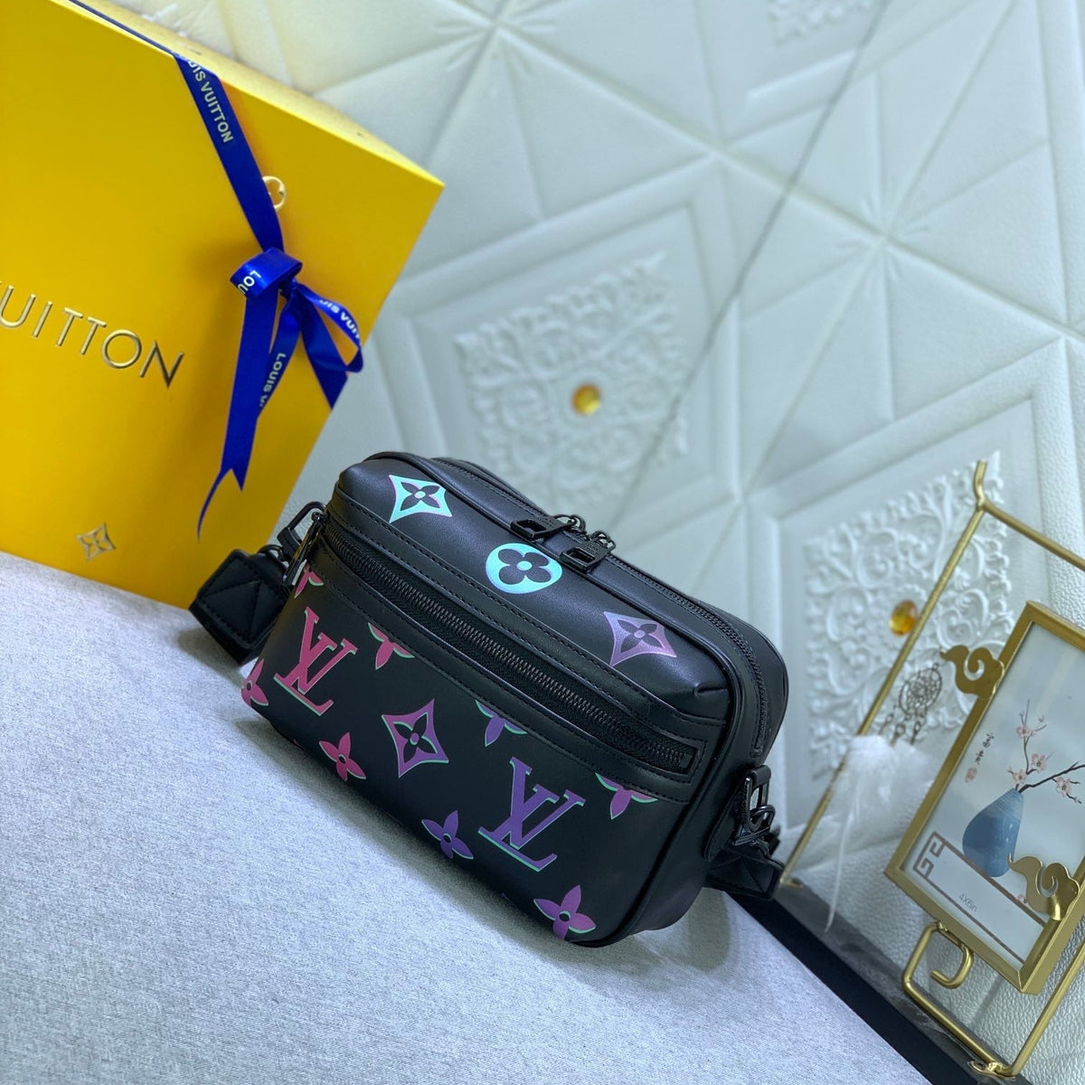 Elite Carryalls