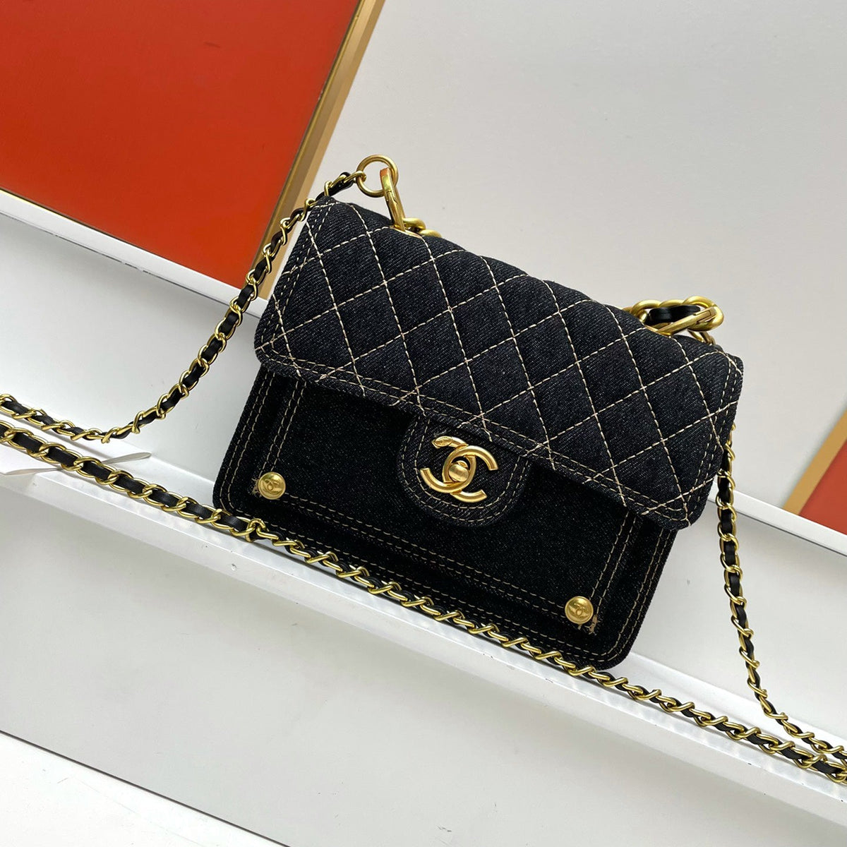 Elite Carryalls