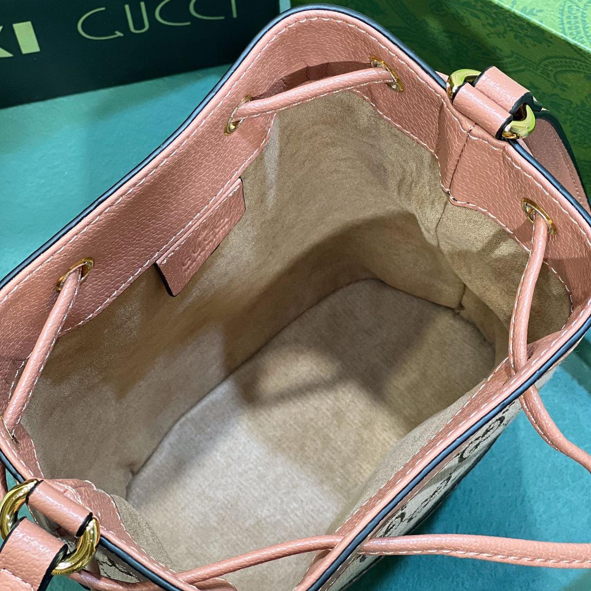 Elite Carryalls