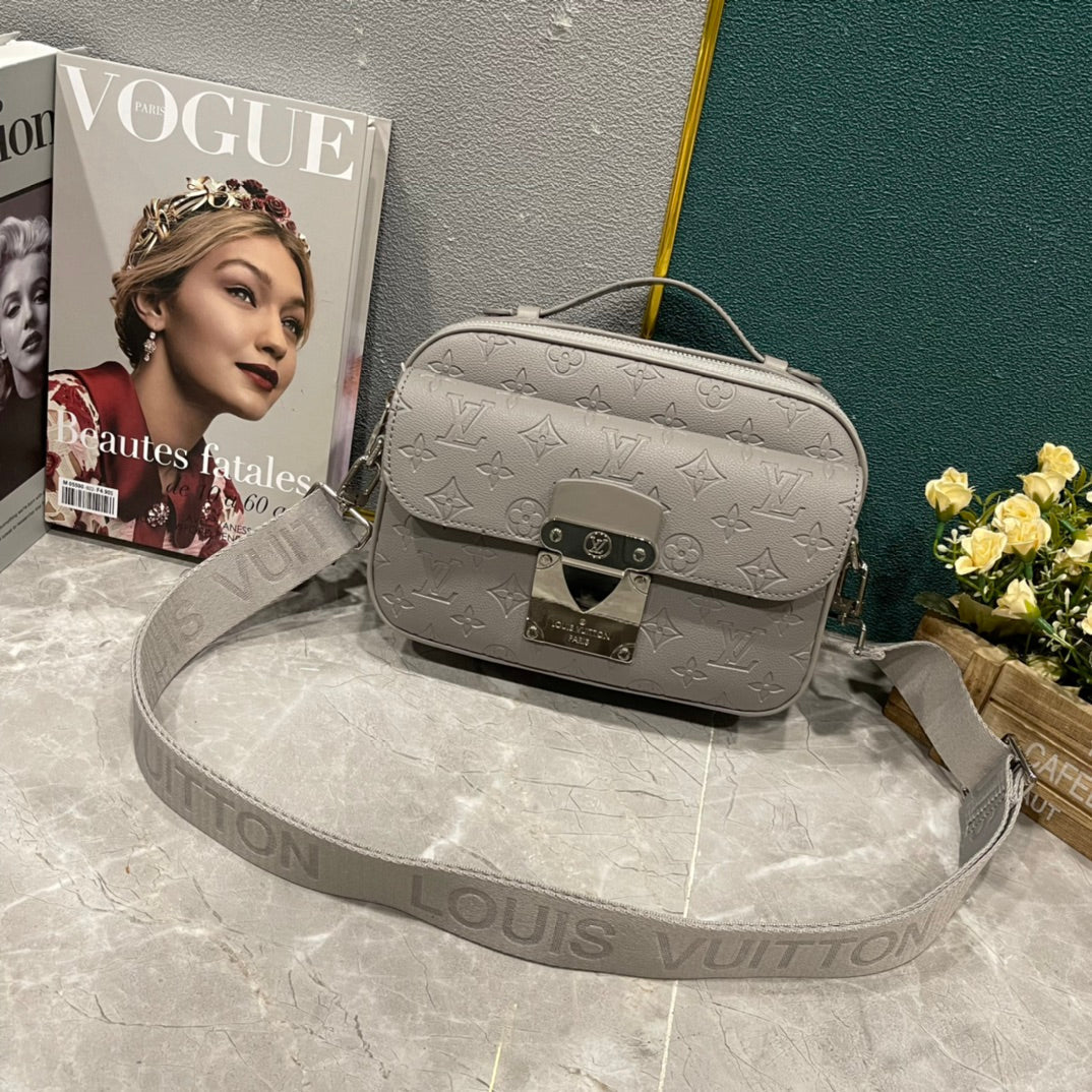 Elite Carryalls